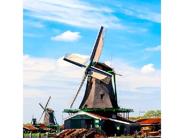Amsterdam: Zaanse Schans, "Lego-houses" and Volendam Tour