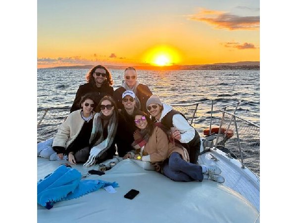 2h boat trip looking for dolphins in Estepona/drink&snacks