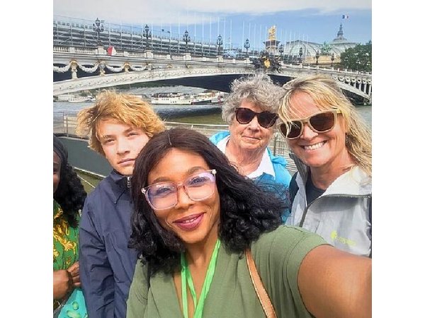 Paris Half Day Tour & Cruise, Private Guide & Louvre Entrance