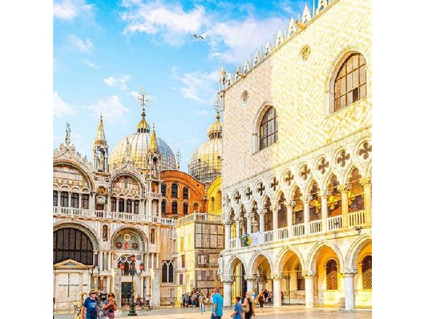 Doge's Palace and St Mark's Basilica Fast-Track Tour in Venice