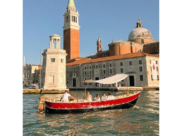 Venice : Private Tour by Typical Boat