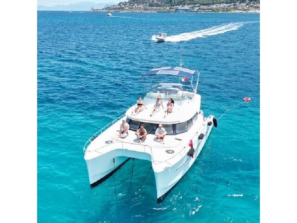 Private Catamaran Tour in Palermo with Lunch Included