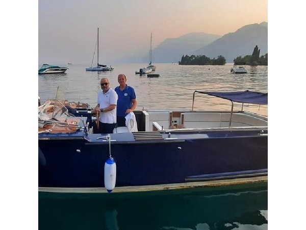 Lake Garda Tour aboard a Venetian Taxiboat