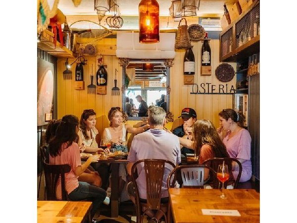 Venice Food Tour: Sunset Cicchetti & Wine Tasting