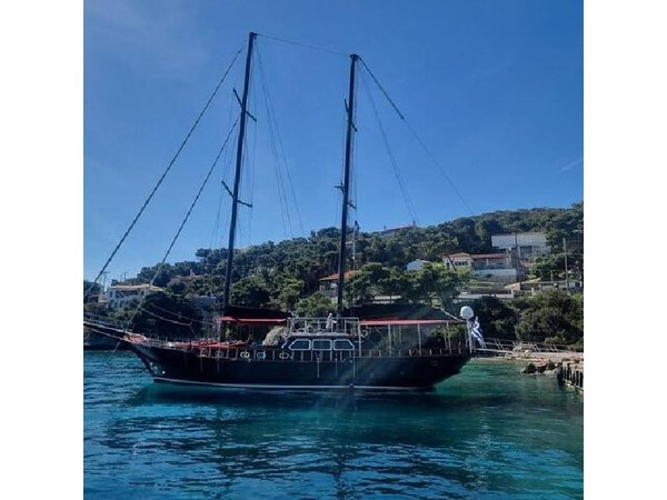 3 Island Cruise from Athens Unlimited Food Wine and Scenic Views