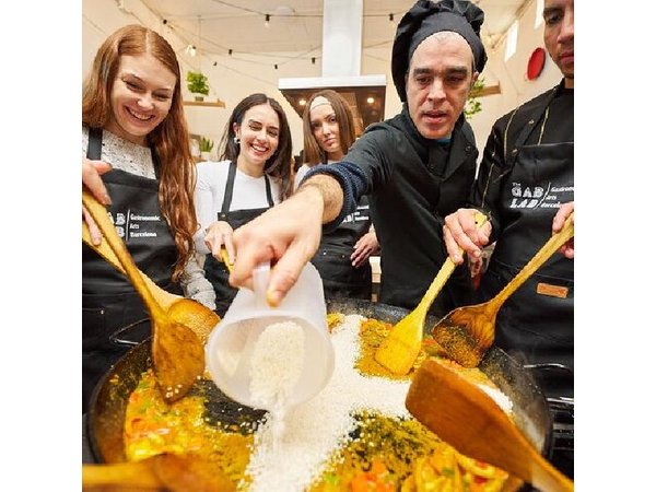 Paella Cooking Class and LIVE Flamenco Show in Barcelona