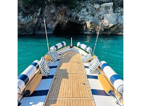 Day/Sunset tour in Cinque Terre on board a typical Ligurian gozzo boat
