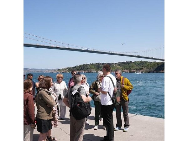 Guided Bosphorus & Black Sea Cruise – 4 Stops from Istanbul