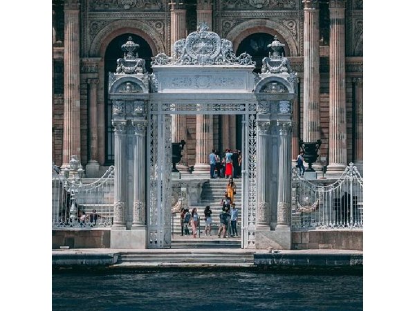 Istanbul Combo: Bosphorus Cruise & Dolmabahce Tour