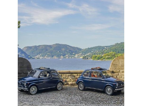 Lake Como: Classic Fiat 500 Vintage Car Rental