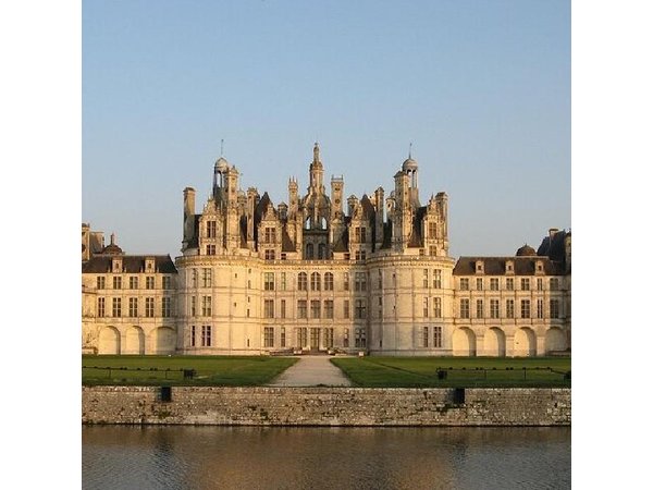 Loire Valley Day Trip from Paris with Small Group