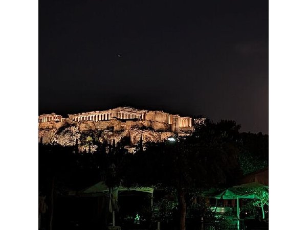 Athens at Night Enchanting Walking Tour and Dinner Delights