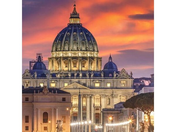 Explore Rome by Night in Golf Cart
