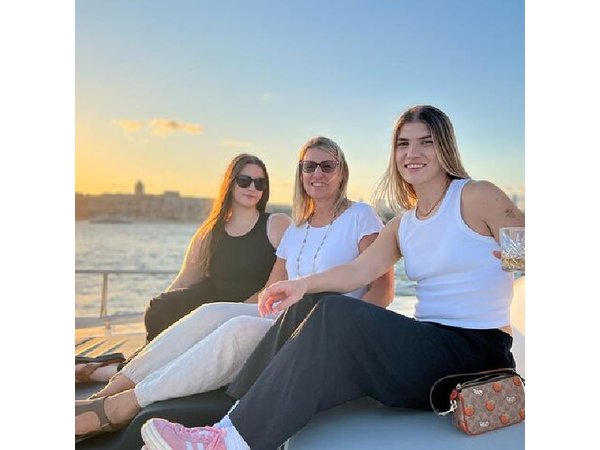 Istanbul Bosphorus Sunset Cruise with Wine on a Luxury Yacht