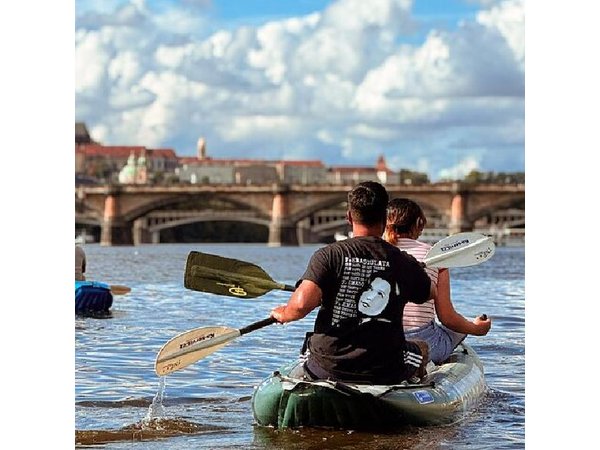 Prague River Adventure: Guided Canoe Tour