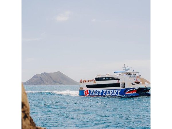 Lanzarote:Ferry ticket to Fuerteventura with free wifi