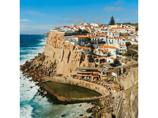 Private Ericeira, Azenhas do Mar & Mafra Palace Tour from Lisbon