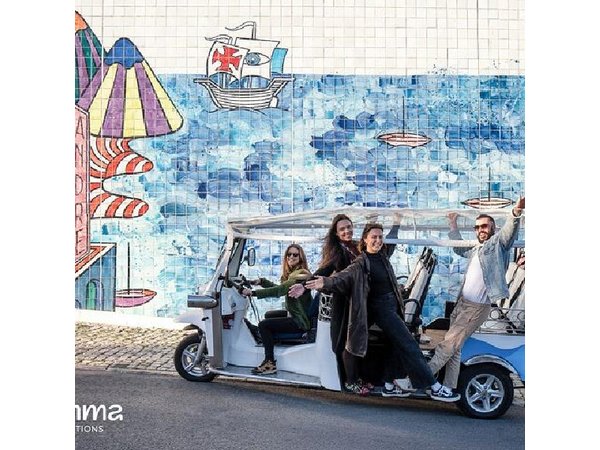 Lisbon: Private Tuk-tuk Me Around
