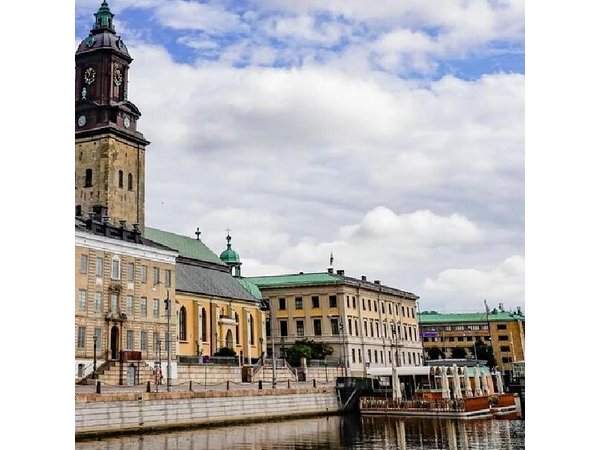 Gothenburg Private Walking Tour with a Local