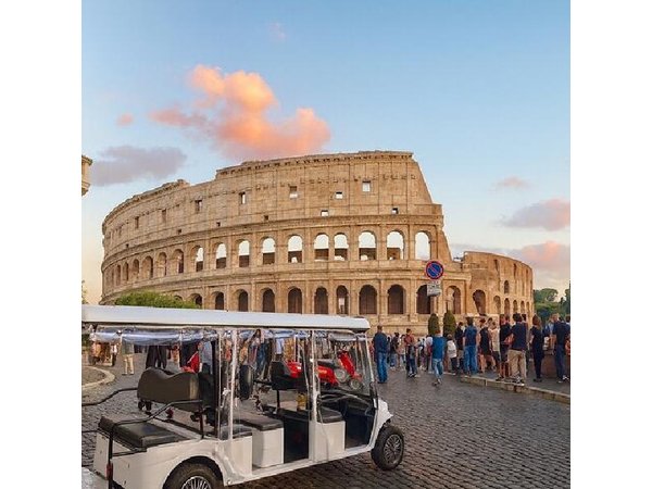 Rome: Private and Personalized Golf Cart Tour with Gelato