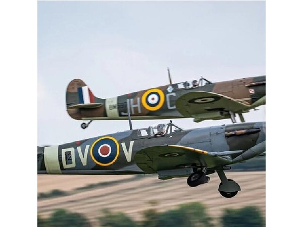 Duxford IWM Airfield WW2 Private Car Trip London Hotel Pickup