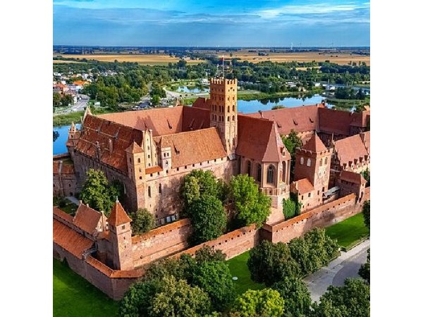 Malbork Castle Tour from Gdansk
