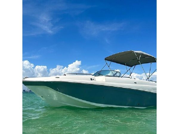 Private Boat Rental in Miami for 10 People