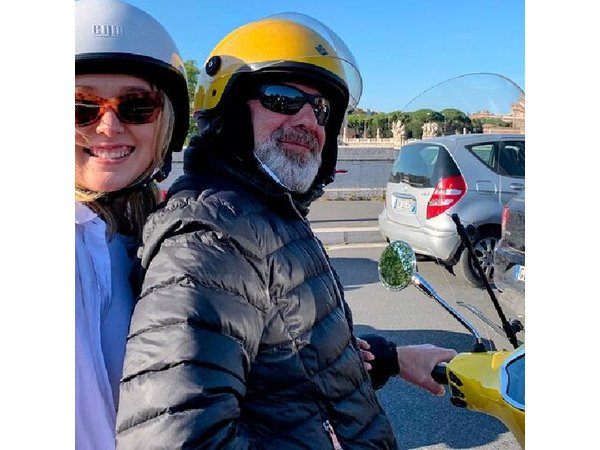 Rome in Style: Panoramic Vespa Experience with Licensed Driver