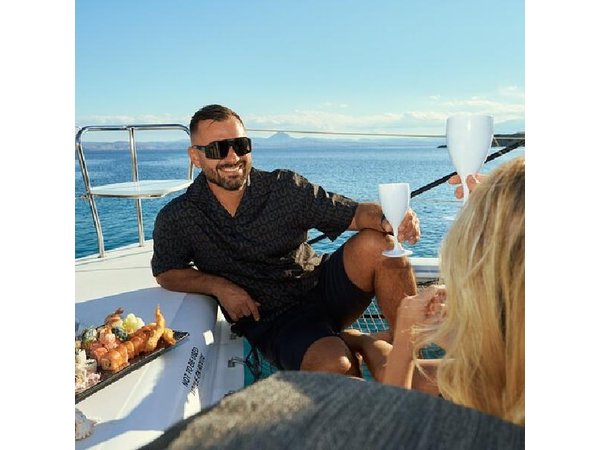Heraklion: Sunset Luxury Cruise with Sushi and Open Bar