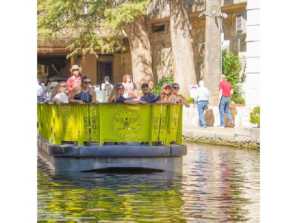 San Antonio Riverwalk Tour with Cruise