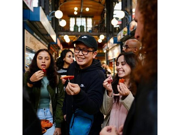 Budapest Food Tour: Market Walk, Local Drinks & 20+ Tastings