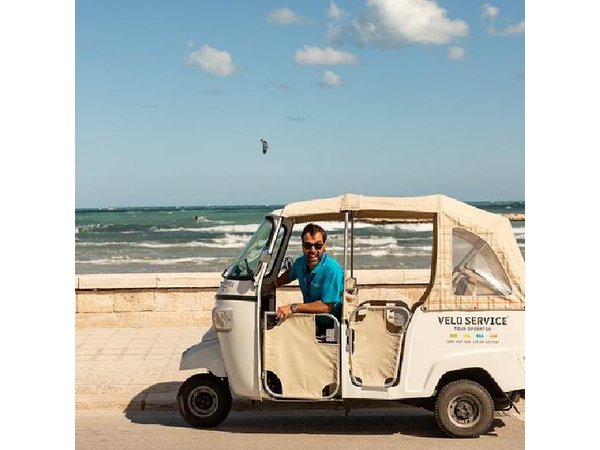 Bari Tuk Tuk tour along the coast