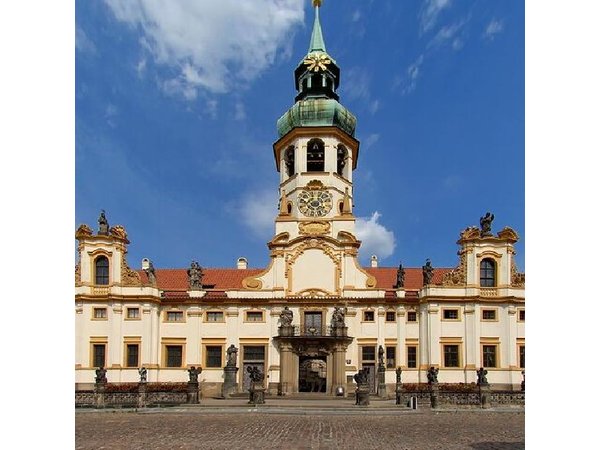 Prague History Highlights including Loreta Monastery tour