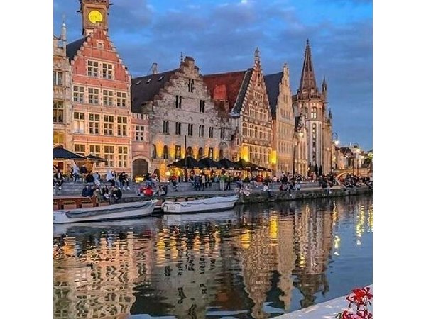 Excursion to Bruges from Paris in Spanish – Small Group