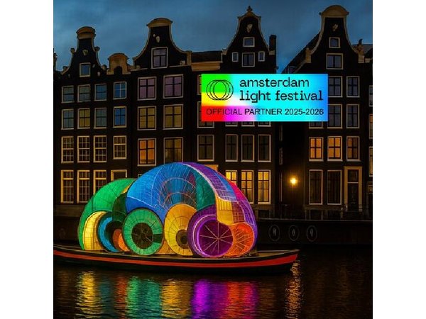 Amsterdam Light Festival Heated Cruise with Hot Drinks and Snacks