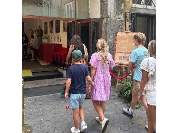 The 10 flavors of Naples tastings in the historic center