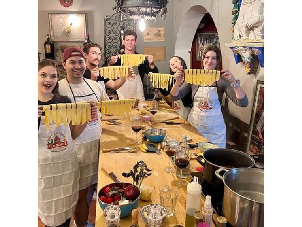 Fresh Pasta Class in Florence with unlimited Wine