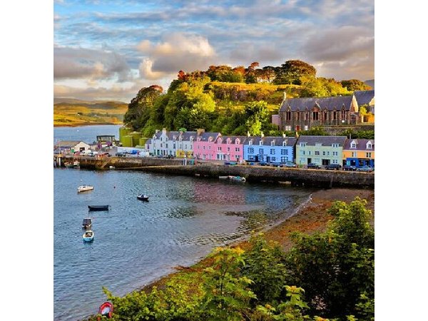 Edinburgh: Isle of Skye Jacobite Steam Train and Whisky Tour
