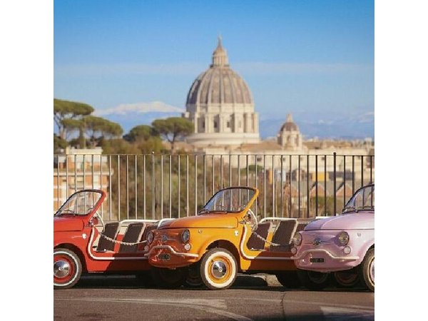 Rome Dolce Vita Tour in Vintage Electric Fiat