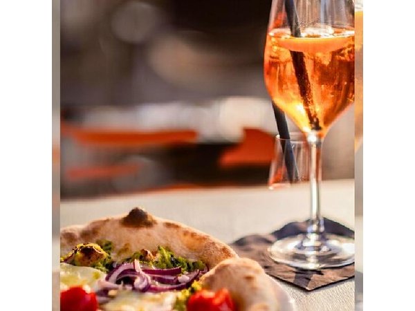 Spritz Making and Pizza Cooking Class in Rome City Center