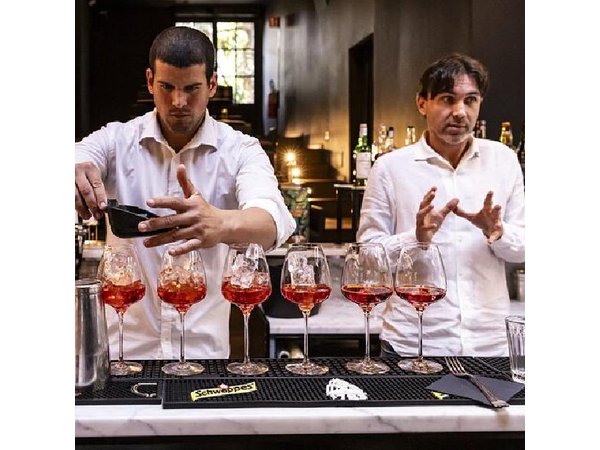 Late Night in Rome: VIP Golf Cart Drinks & Bites Tour