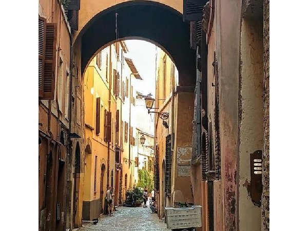 Rome private Walking Tour: Hidden Gems & Local Stories