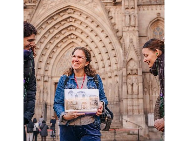 Barcelona Small Group Tour Gothic Quarter and Modernist Places