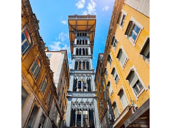 Lisbon Private Tour with Local Guide