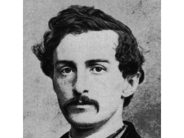 Private John Wilkes Booth Escape Tour in Washington DC by Luxury Car