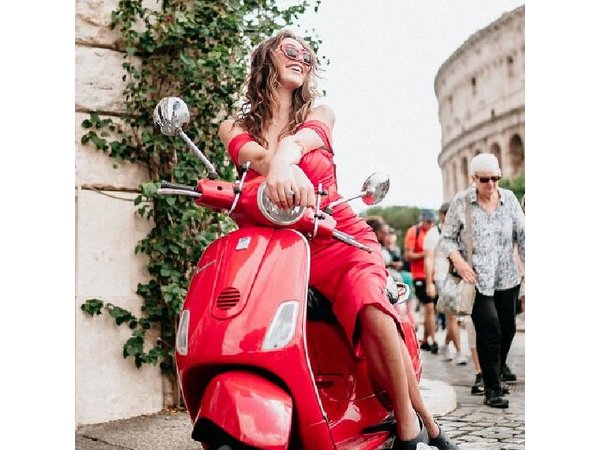 Explore Hidden Gems Of Rome on Vespa