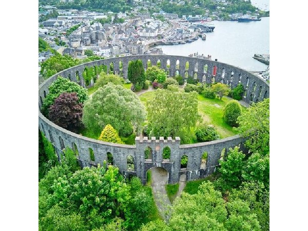 Oban Explorer Private Walking Tour