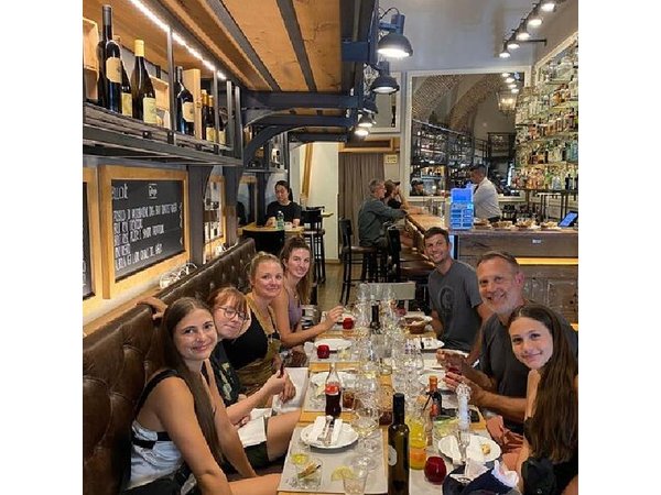 Rome Tasting Experience: Wine, Olive Oil and Local Bites