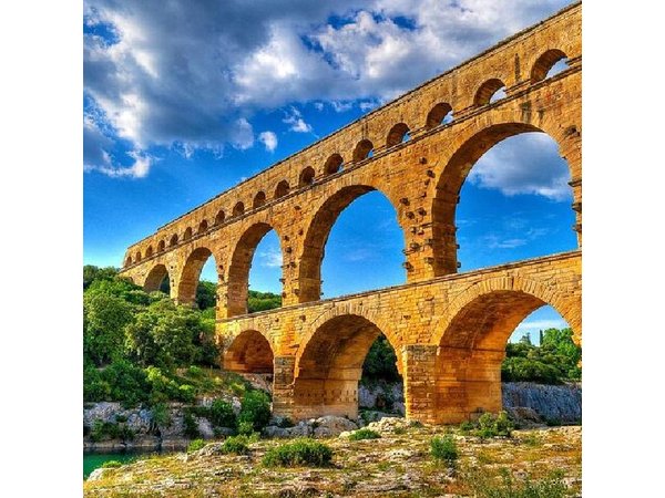 Pont du Gard, Avignon and Châteauneuf-du-Pape on a private day