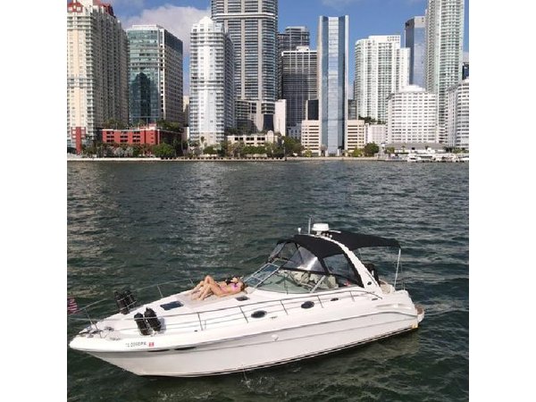 2 Hour Serenity and Scenery Yacht Cruise Miami
